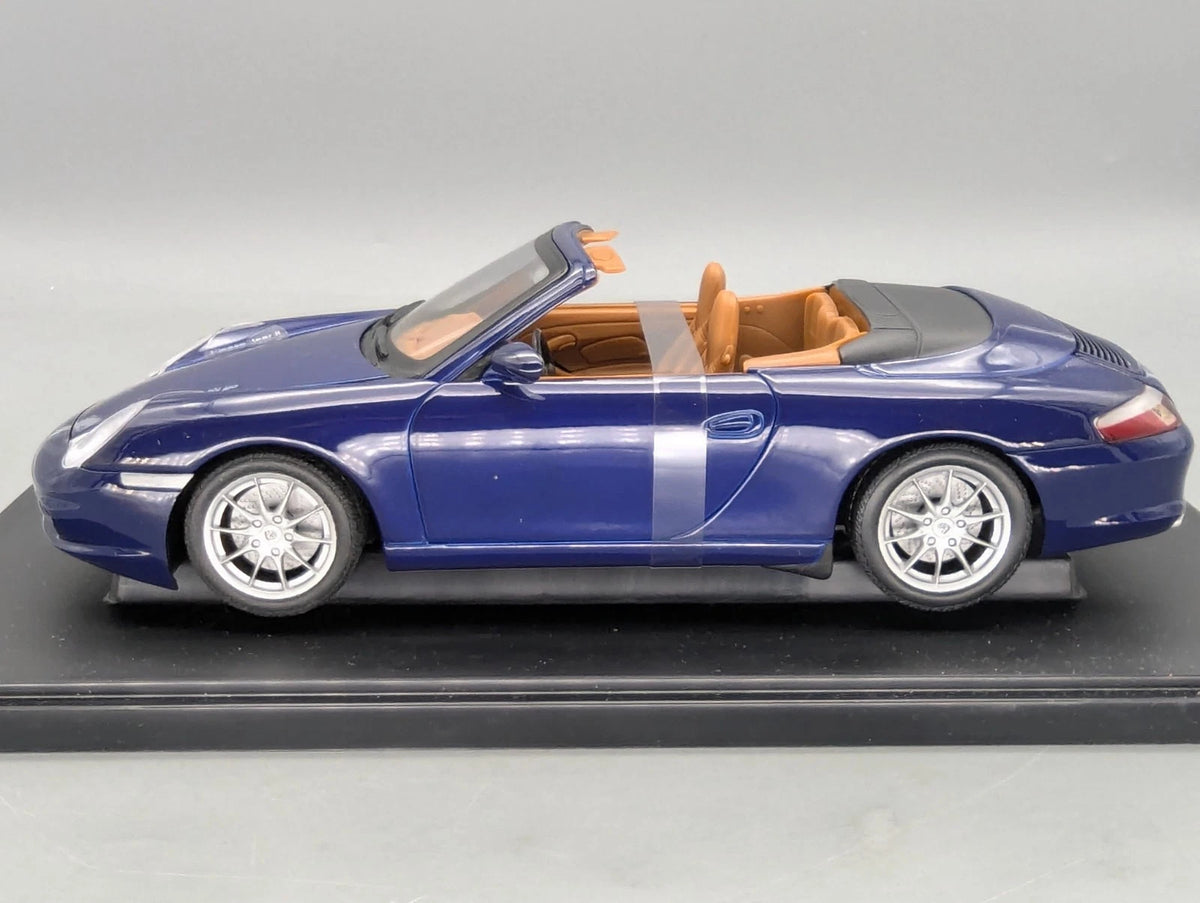 Modellautos 1:18 Spark Porsche 911 Carrera Cabriolet Blau WAP Dealer OVP