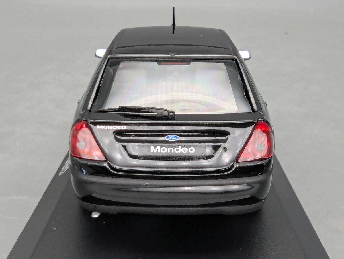 Modellautos 1:43 Minichamps Ford Mondeo Schwarz mit Dealer OVP