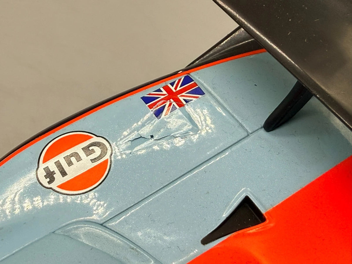 Modellautos 1:18 UT Models McLaren F1 GTR #40 mit OVP