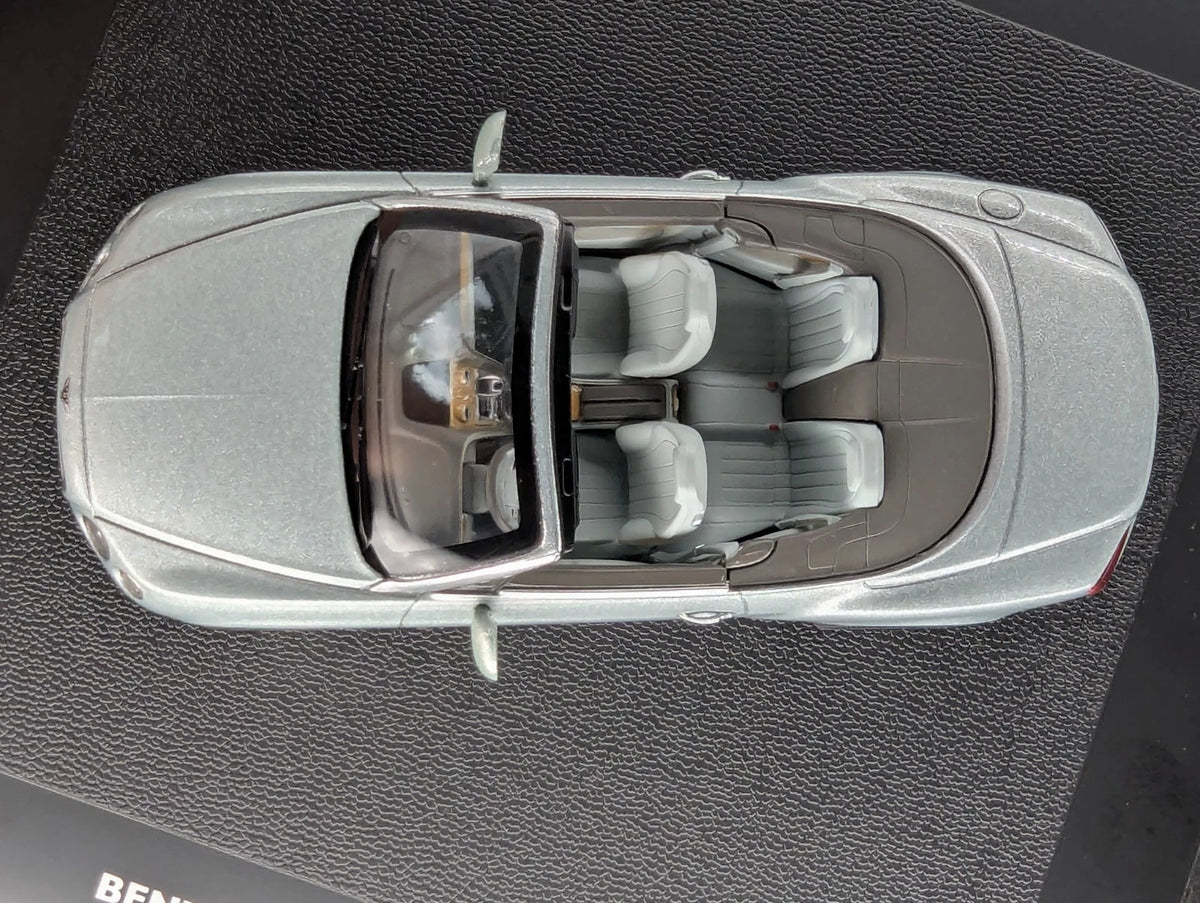 Modellautos 1:43 Minichamps Bentley Continental GTC Breeze Silber Met. mit OVP