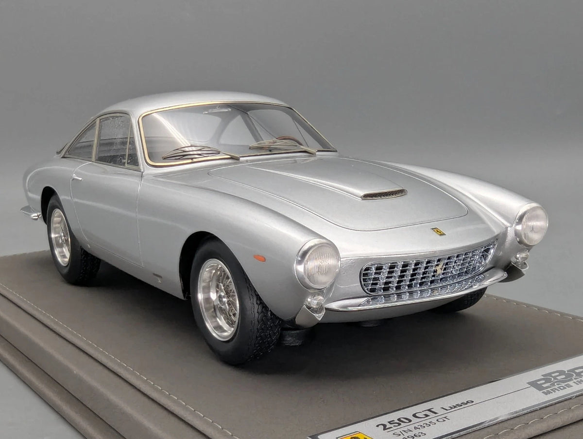 Modellautos 1:18 BBR Ferrari 250 GT Lusso S/N 4335 1963 Silber Ltd 01/36 mit OVP