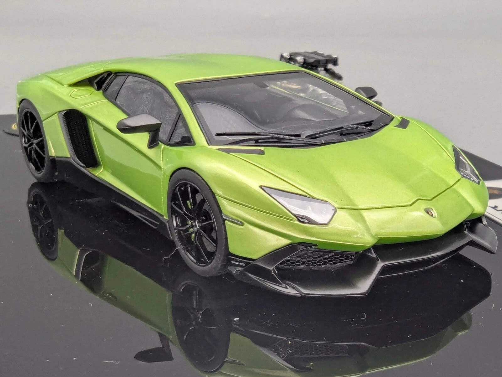 Eidolon Make Up 1:43 Lamborghini Aventador LP720-4 50. Annivers. Engine Set OVP