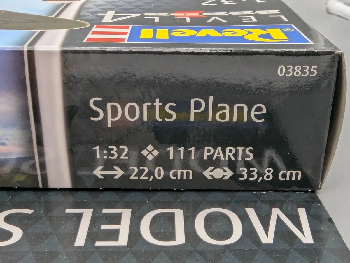 Flugzeug Modell Bausatz 1:32 Revell 03835 Sports Plane mit Farben mit OVP