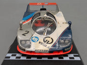 Modellautos 1:43 Mini Racing Porsche 936 C Team Joest WINNER DRM 1982 #2 Vitrine