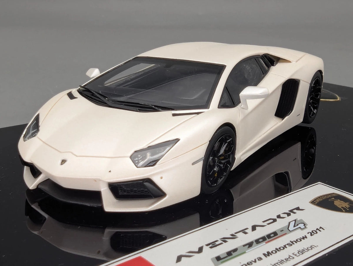 Eidolon Make Up 1:43 Lamborghini Aventador LP700-4 2011 Engine Set White mit OVP