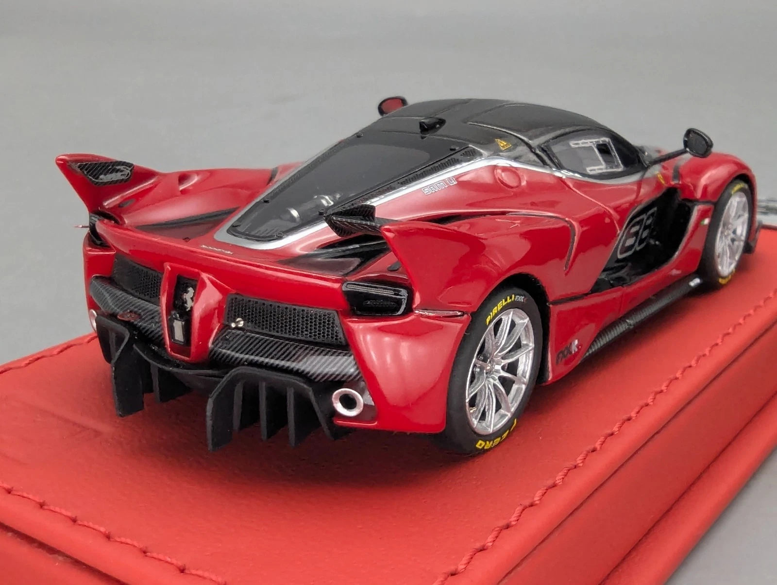 Modellautos 1:43 BBR Deluxe Ferrari FXX-K TRS Silver Stripe Ltd 03/10 OVP