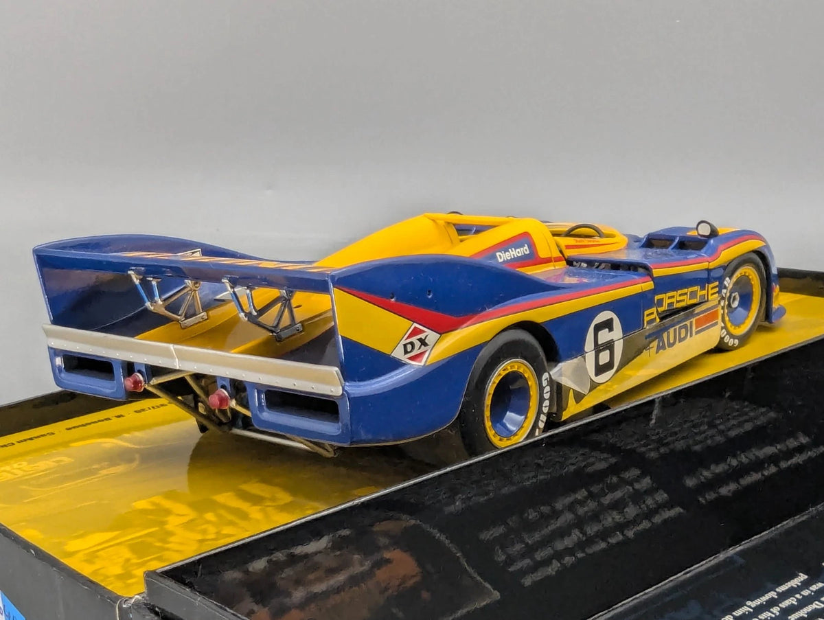 Modellautos 1:18 Minichamps Porsche 917/30 WINNER CanAm 1973 #6 M. Donohue OVP