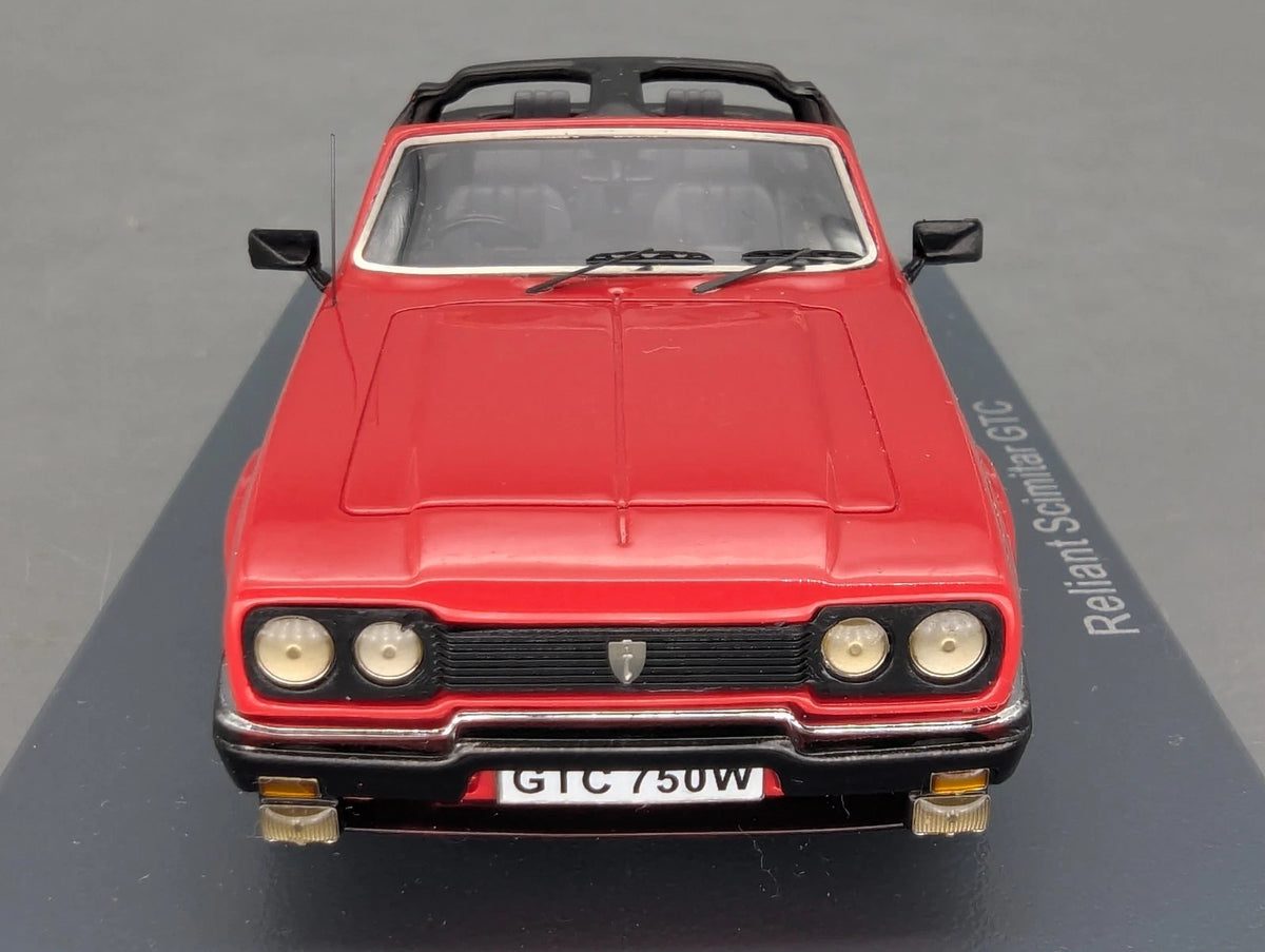 Modellautos 1:43 Neo Scale Models 43750 Reliant Scimitar GTC Rot mit OVP