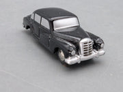 Modellautos 1:90 Schuco Piccolo Mercedes Benz 300D + Figur Ludwig Erhard mit OVP