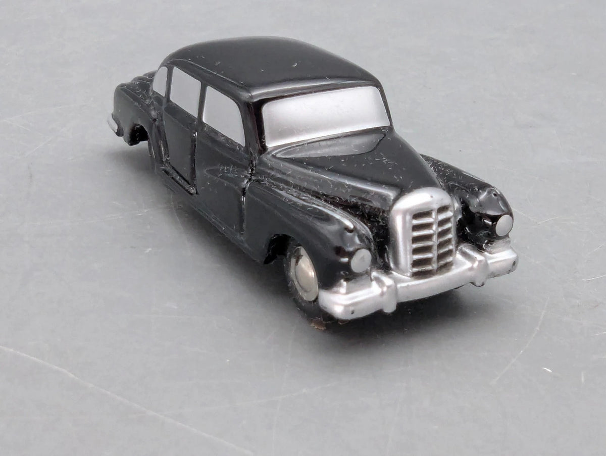 Modellautos 1:90 Schuco Piccolo Mercedes Benz 300D + Figur Ludwig Erhard mit OVP