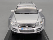 Modellautos 1:43 Minichamps Volkswagen VW Touareg Silber Metallic mit Dealer OVP