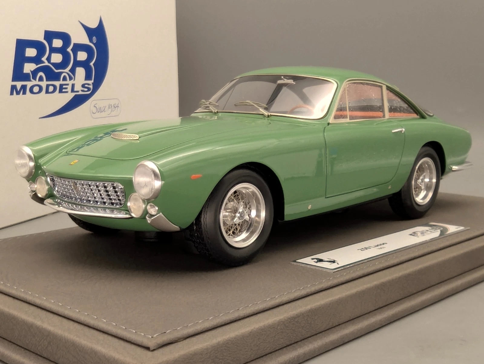 Modellautos 1:18 BBR Ferrari 250 Lusso 1963 Pastel Green 09/36 Stück mit OVP