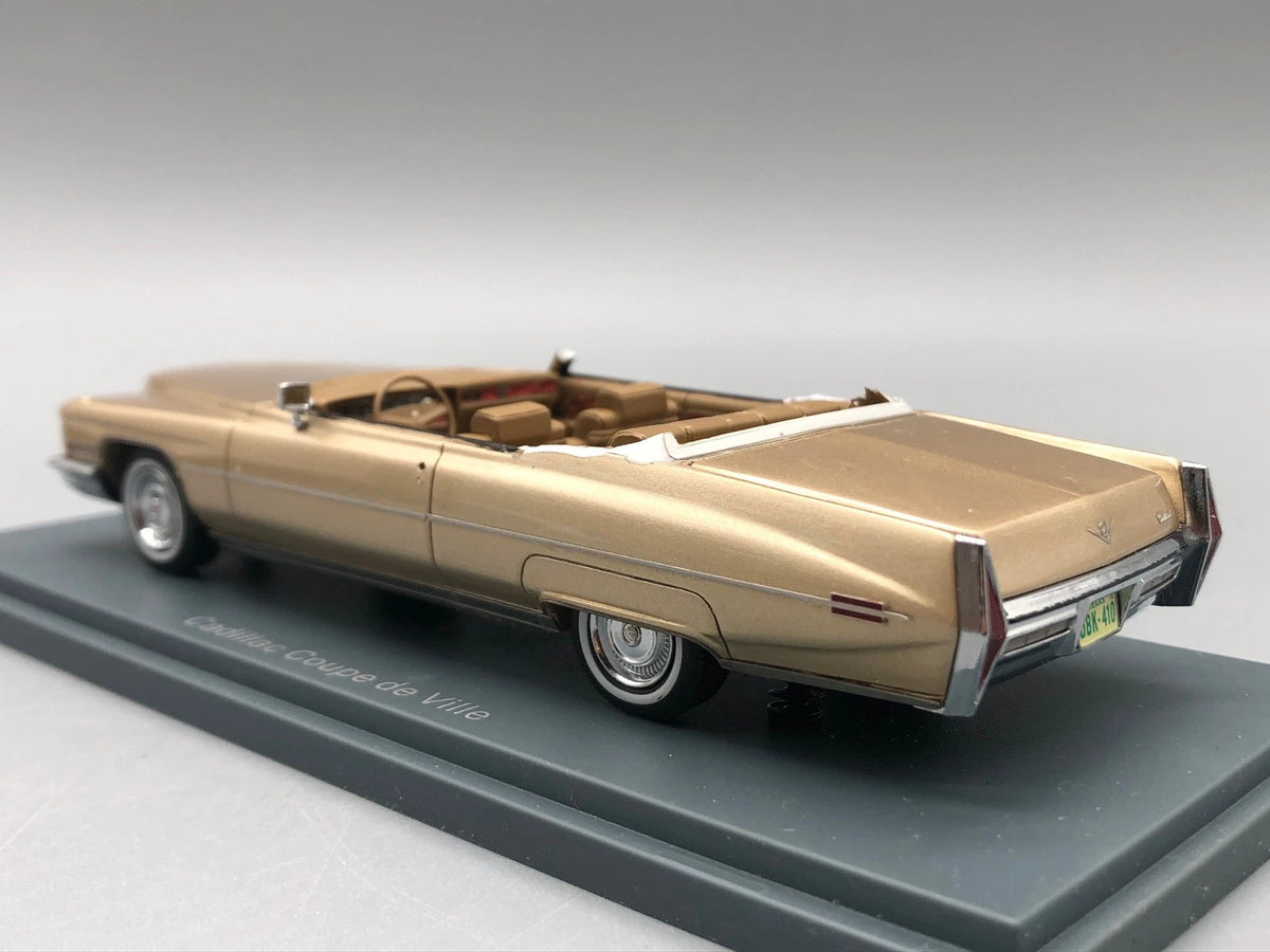 Modellautos 1:43 Neo Scale Models Cadillac Coupe De Ville mit OVP beschädigt