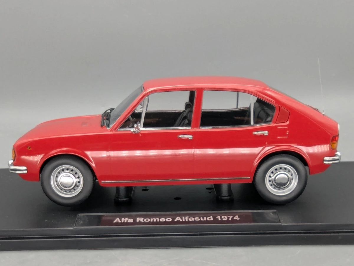 Modellautos 1:18 KK-Scale Alfa Romeo Alfasud 1974 Rot mit OVP
