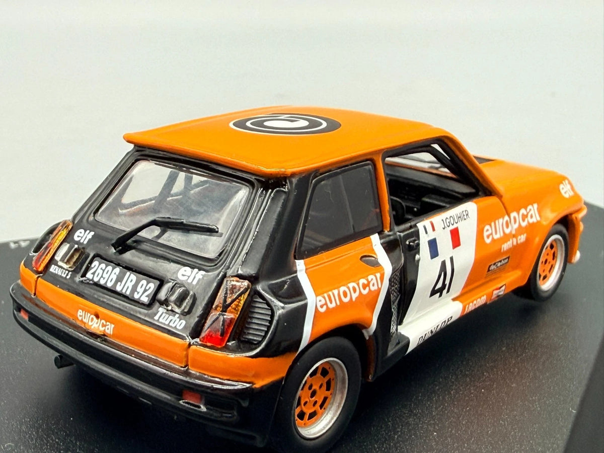 Modellautos 1:43 Universal Hobbies Renault 5 Turbo Coupe Europe 81 #41 + Vitrine