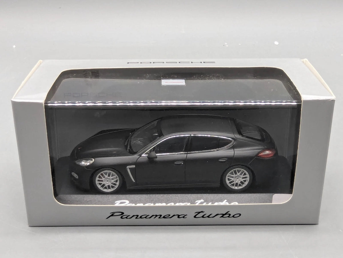Modellautos 1:43 Minichamps Porsche 970 Panamera Turbo WAP 020 027 0C mit OVP