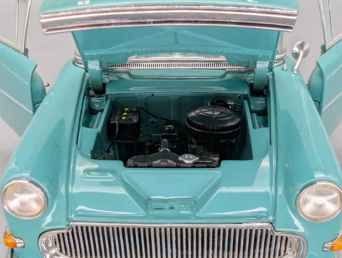 Modellautos 1:18 Minichamps Opel Rekord P1 1958 Türkisblau mit OVP