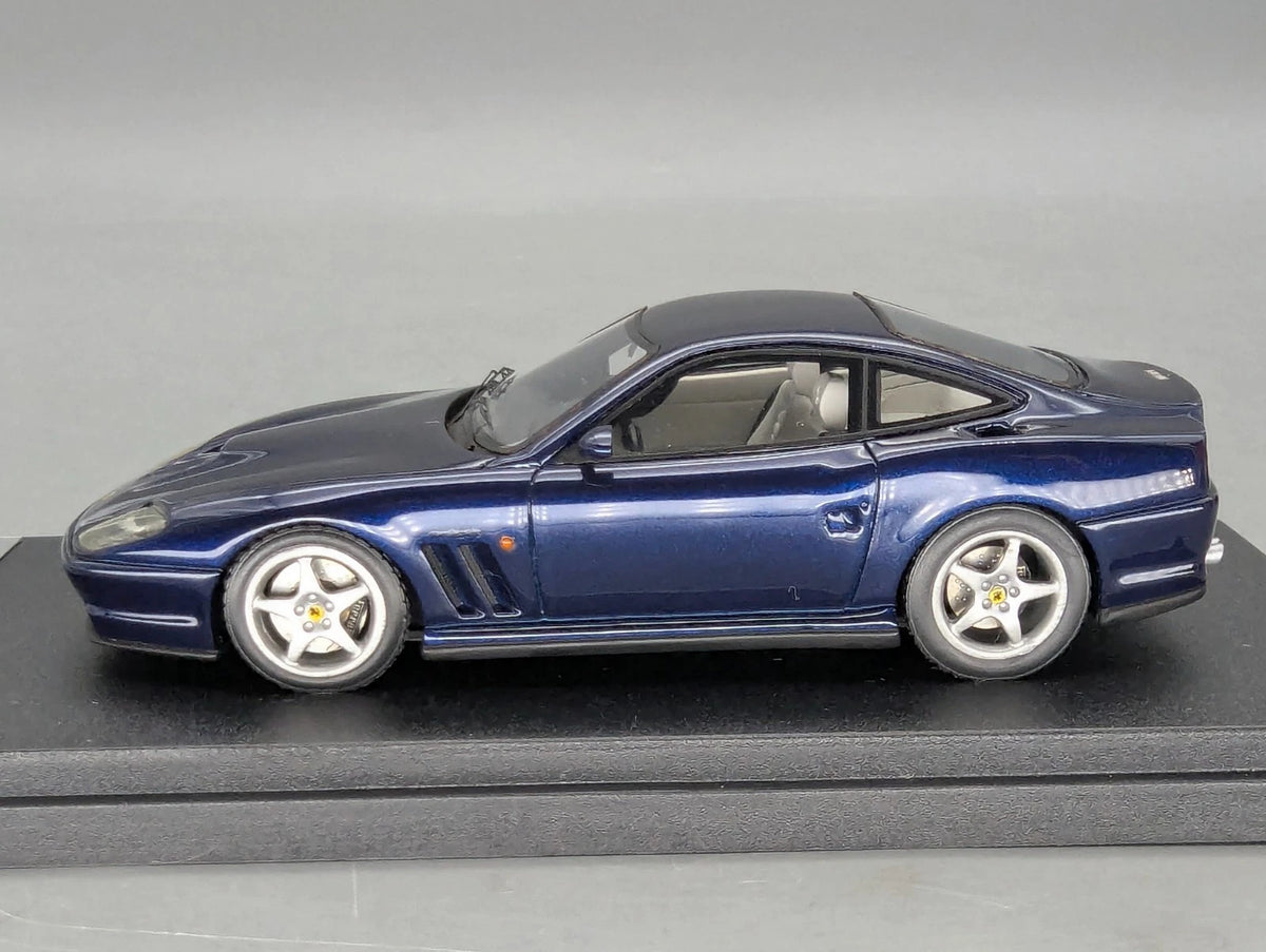 Modellautos 1:43 BBR Ferrari 550 Maranello 1996 Blau Met. mit Vitrine + OVP