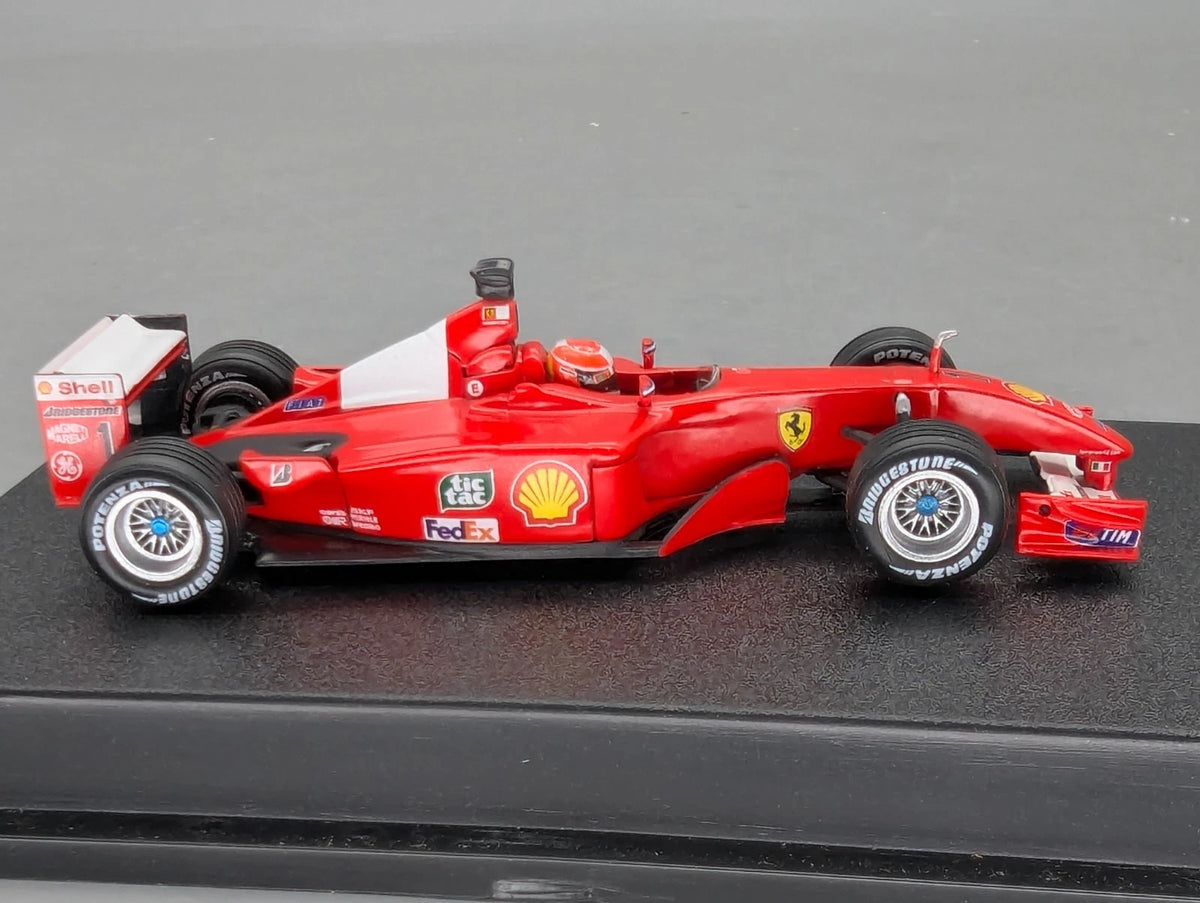 Modellautos 1:43 Hot Wheels Racing Ferrari F2001 #1 Schumacher mit OVP