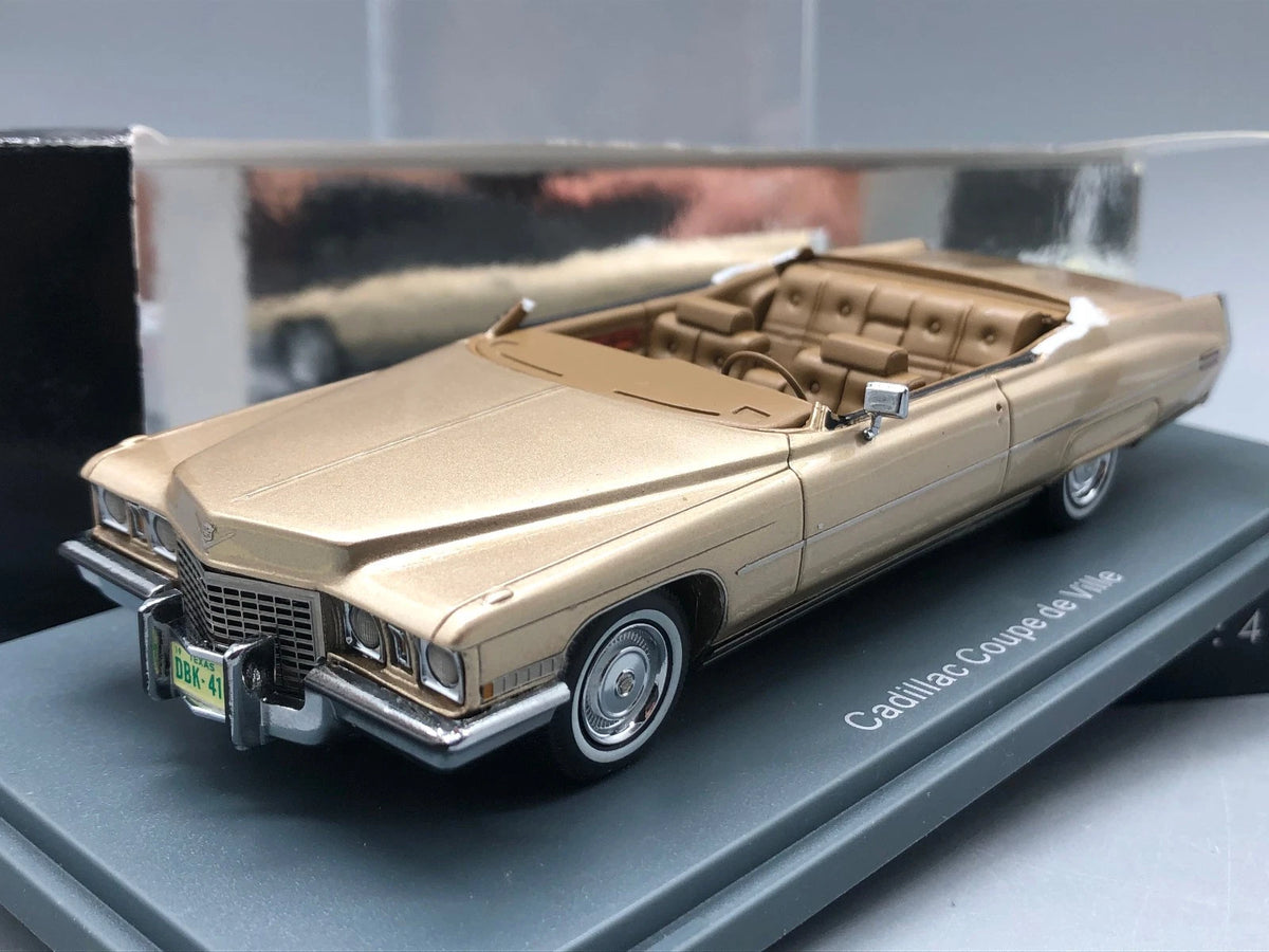Modellautos 1:43 Neo Scale Models Cadillac Coupe De Ville mit OVP beschädigt