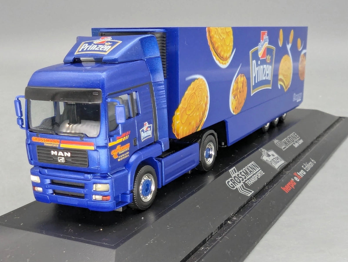 Lkw Modell 1:87 Herpa Extra Edition 6 MAN Krone De Beukelaer Prinzen mit Vitrine