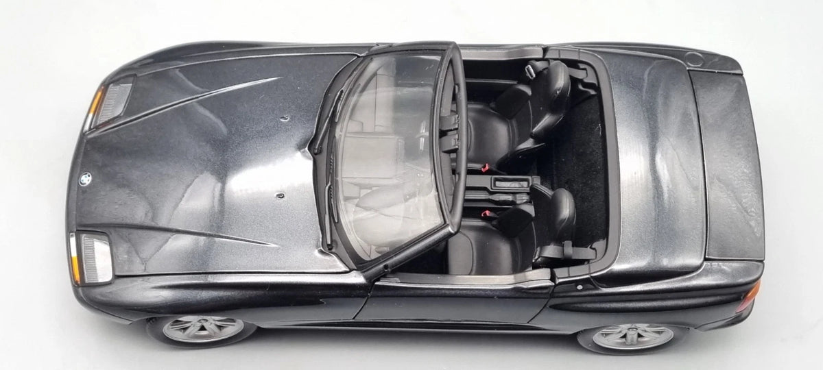 Modellautos 1:18 Minichamps 180 020100 BMW Z1 1988 black metallic OVP