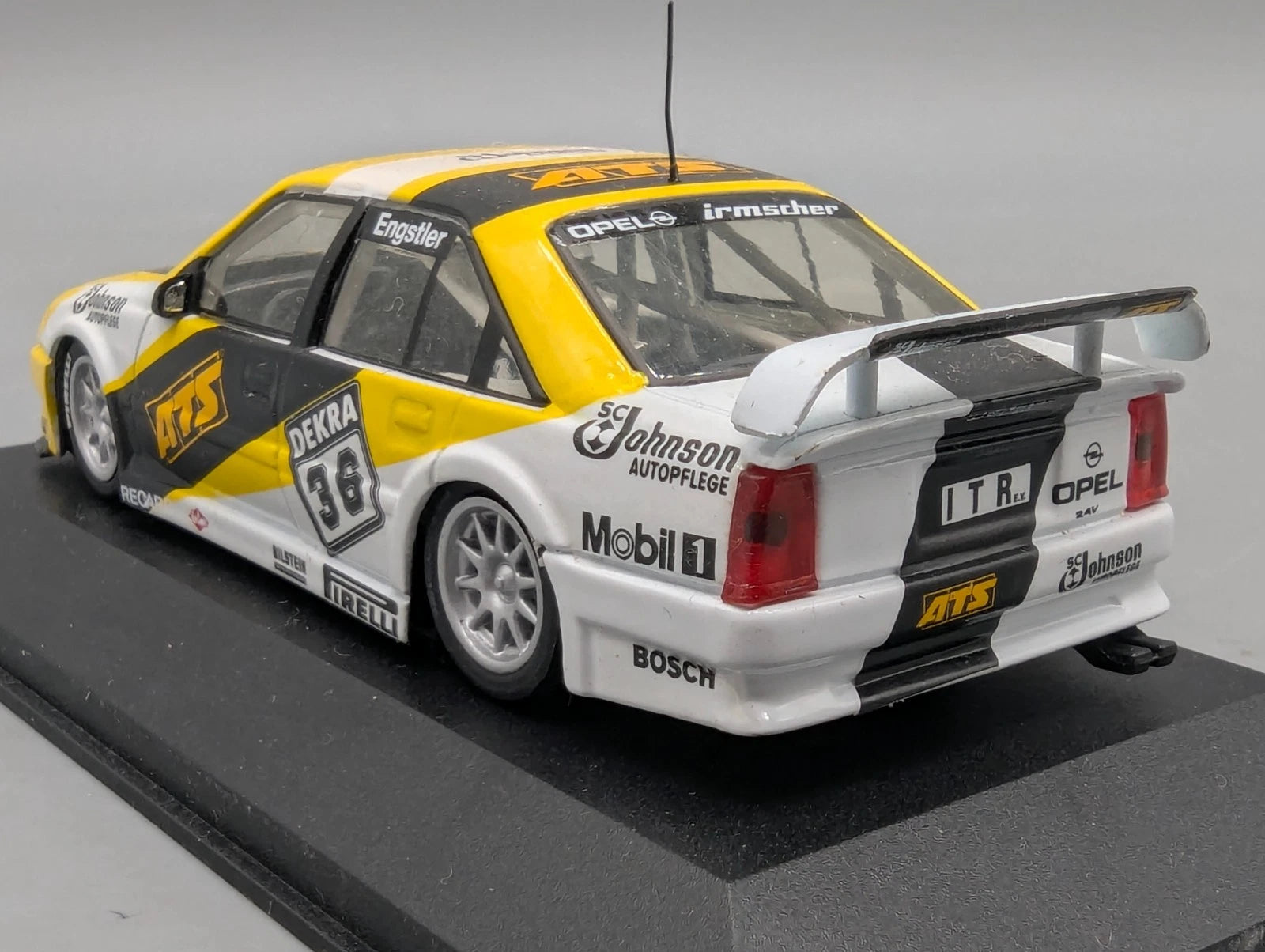 Modellautos 1:43 Minichamps Opel Omega 3000 Evo #36 Engstler mit OVP