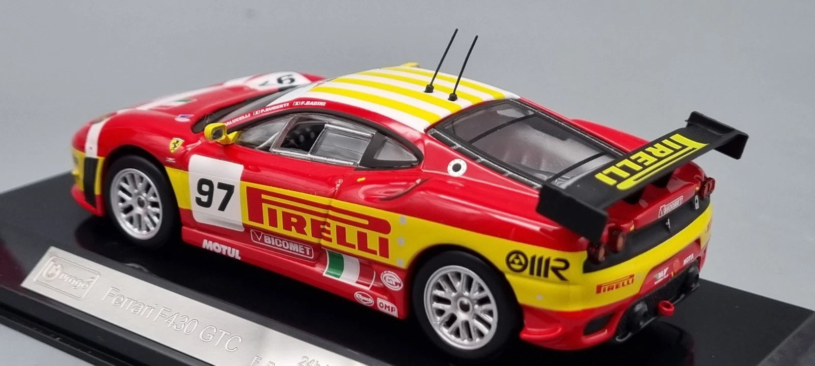 Modellautos 1:43 Bburago Racing Ferrari F430 GTC 24h Le Mans 2008 #97 OVP