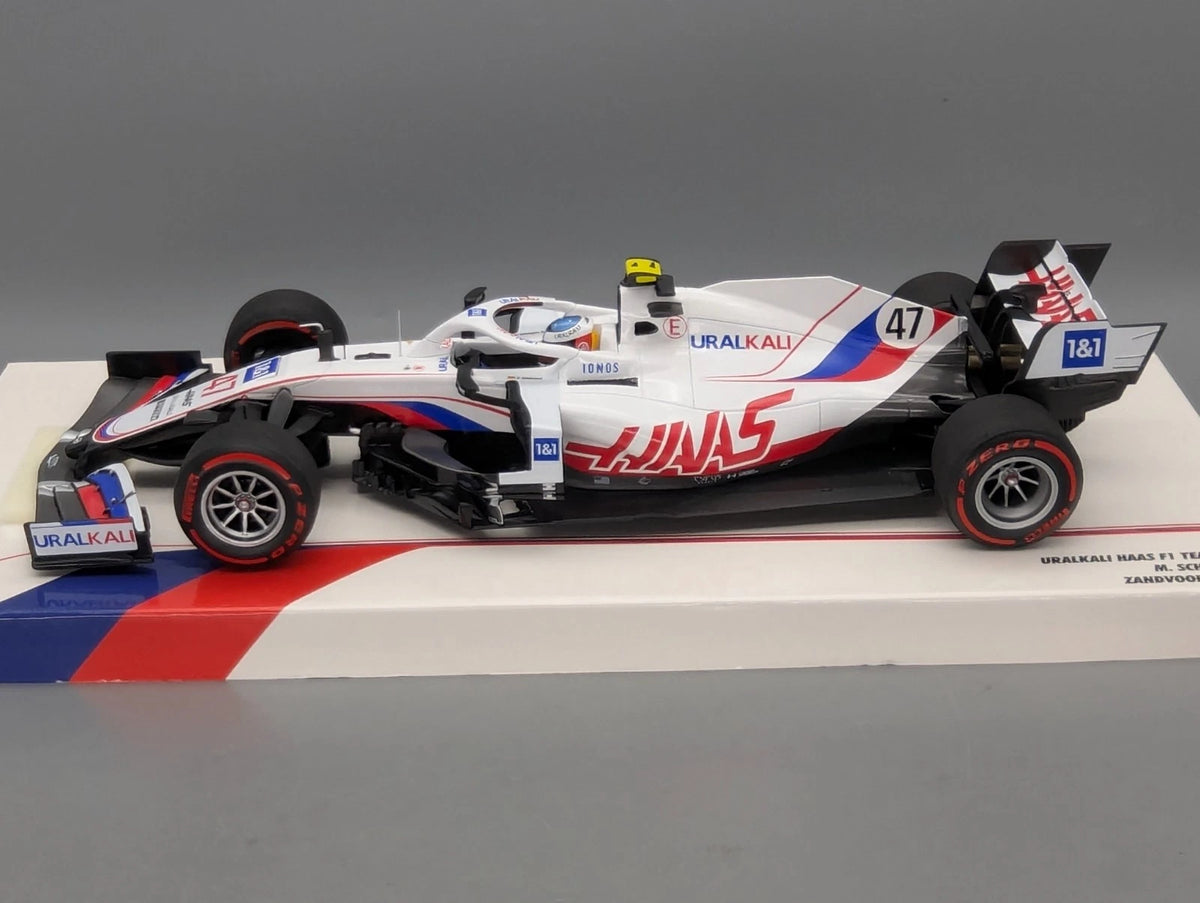 Modellautos 1:18 Minichamps Uralkali Haas VF-21 NL GP 2021 #47 M. Schumacher OVP