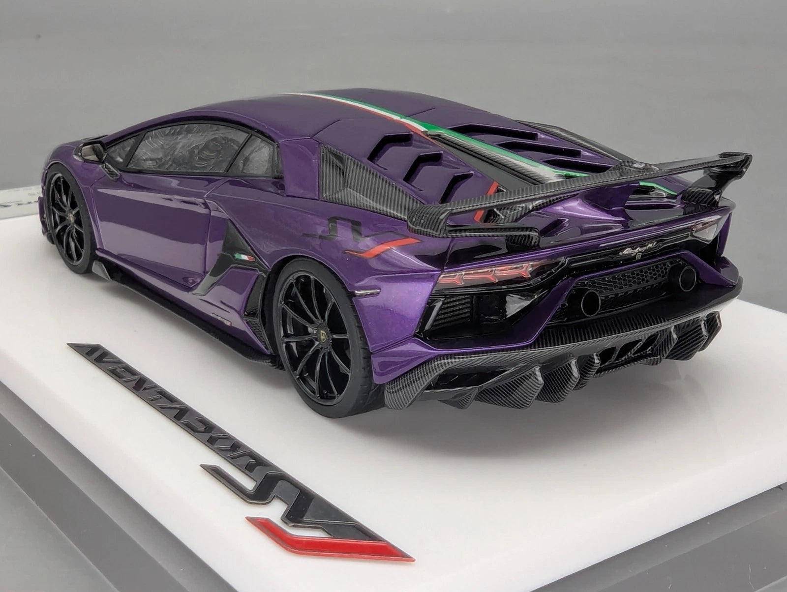 Eidolon Make Up 1:43 Lamborghini Aventador SVJ 2018 Limited 49/80 Viola Pas. OVP