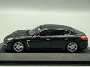 Modellautos 1:43 Minichamps Porsche Panamera mit OVP