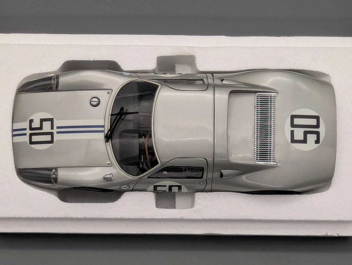 Modellautos 1:18 Minichamps Porsche 904 GTS Racing 1964 #50 OVP