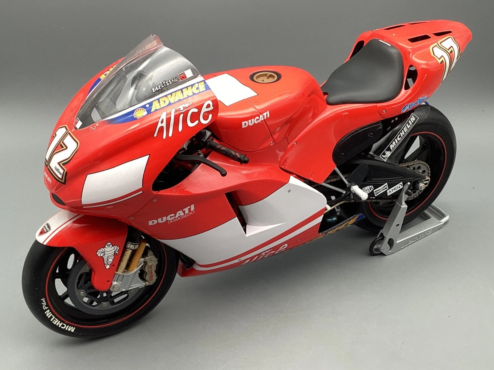 Motorrad Modell 1:6 Minichamps Ducati Desmosedici MotoGP 2004 Troy Bayliss OVP