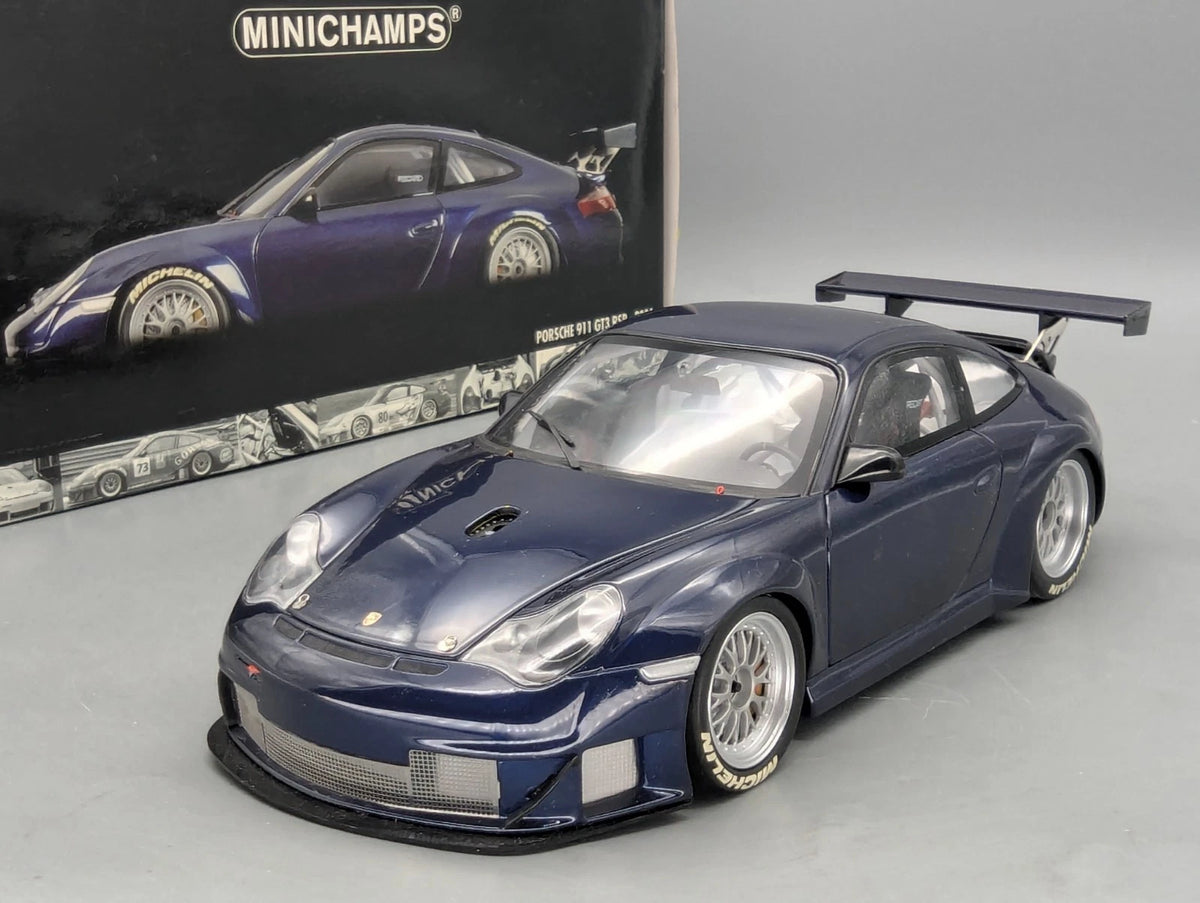 Modellautos 1:18 Minichamps Porsche 911 GT3 RSR 2004 Blau mit OVP