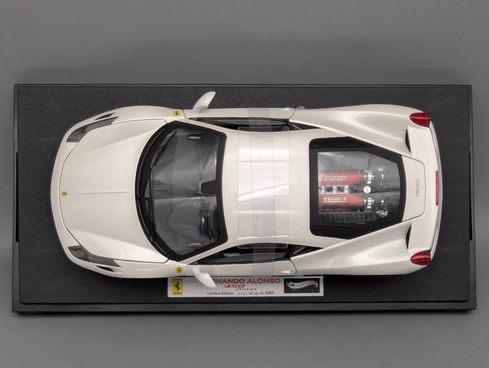 Modellautos 1:18 Hot Wheels Elite Ferrari 458 Italia Fernando Alonso mit OVP