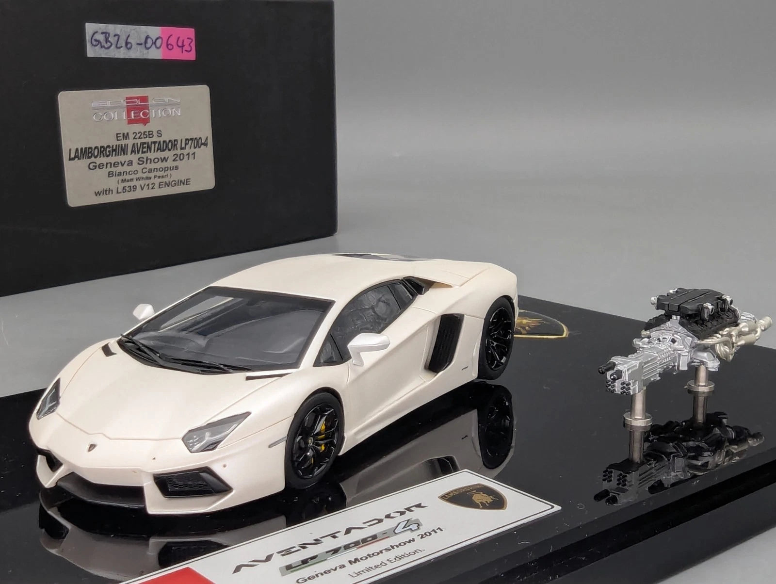 Eidolon Make Up 1:43 Lamborghini Aventador LP700-4 2011 Engine Set White mit OVP
