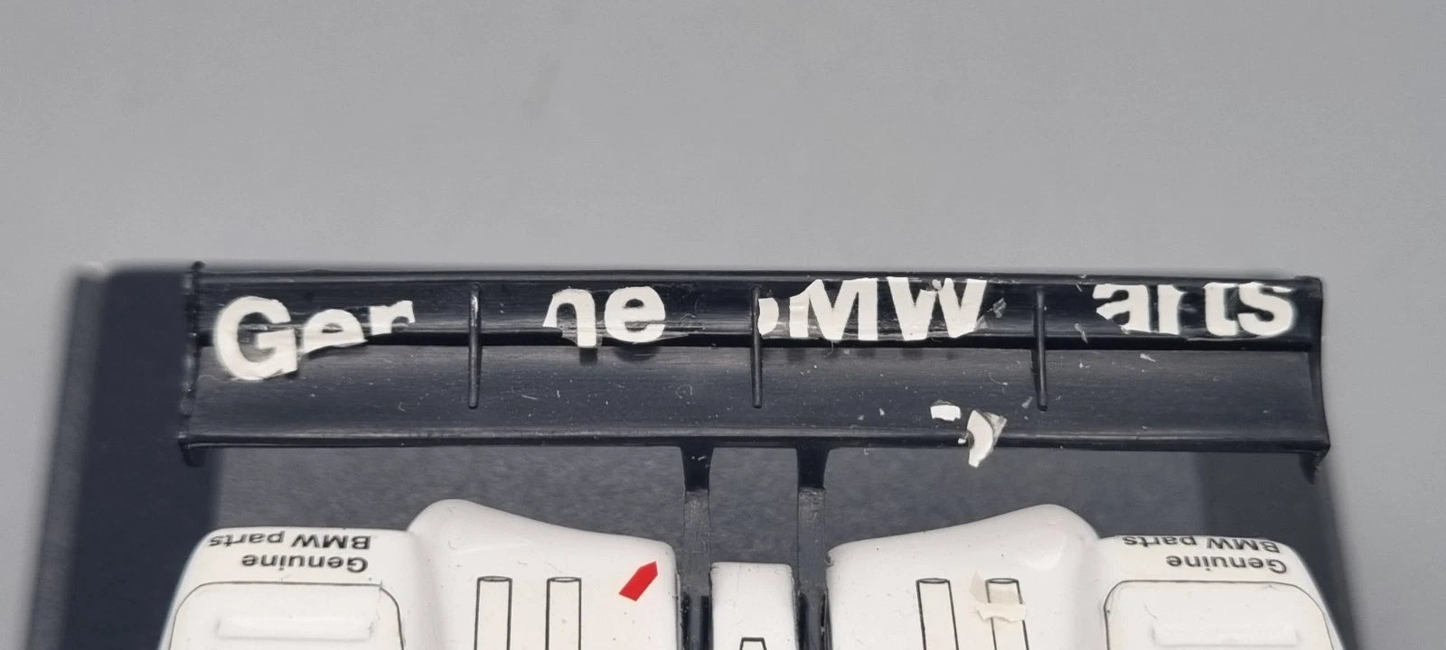 Modellautos 1:43 Minichamps BMW V12 Le Mans #1 Stuck/Soper/Kristensen OVP