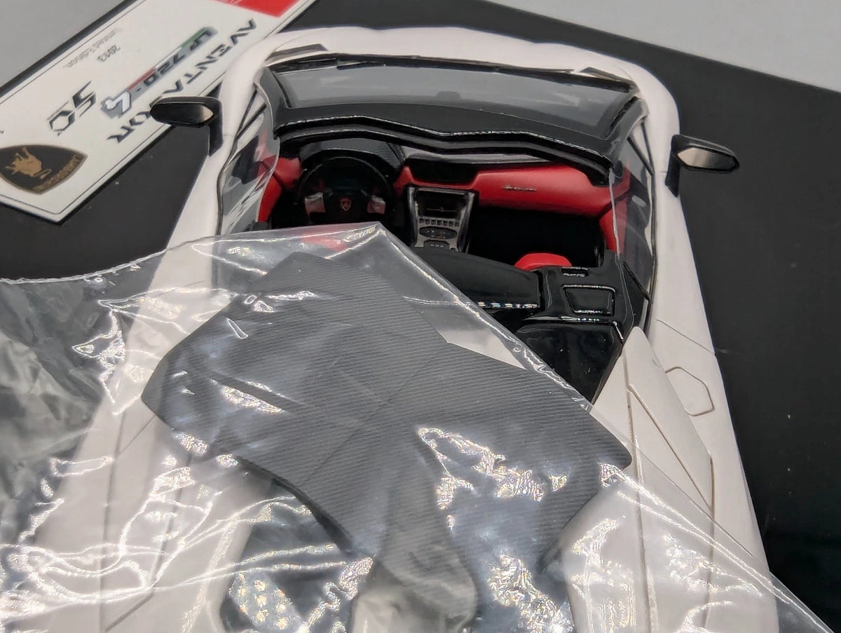 Eidolon Make Up 1:43 Lamborghini Aventador LP720-4 Roadster Engine Set Weiß OVP