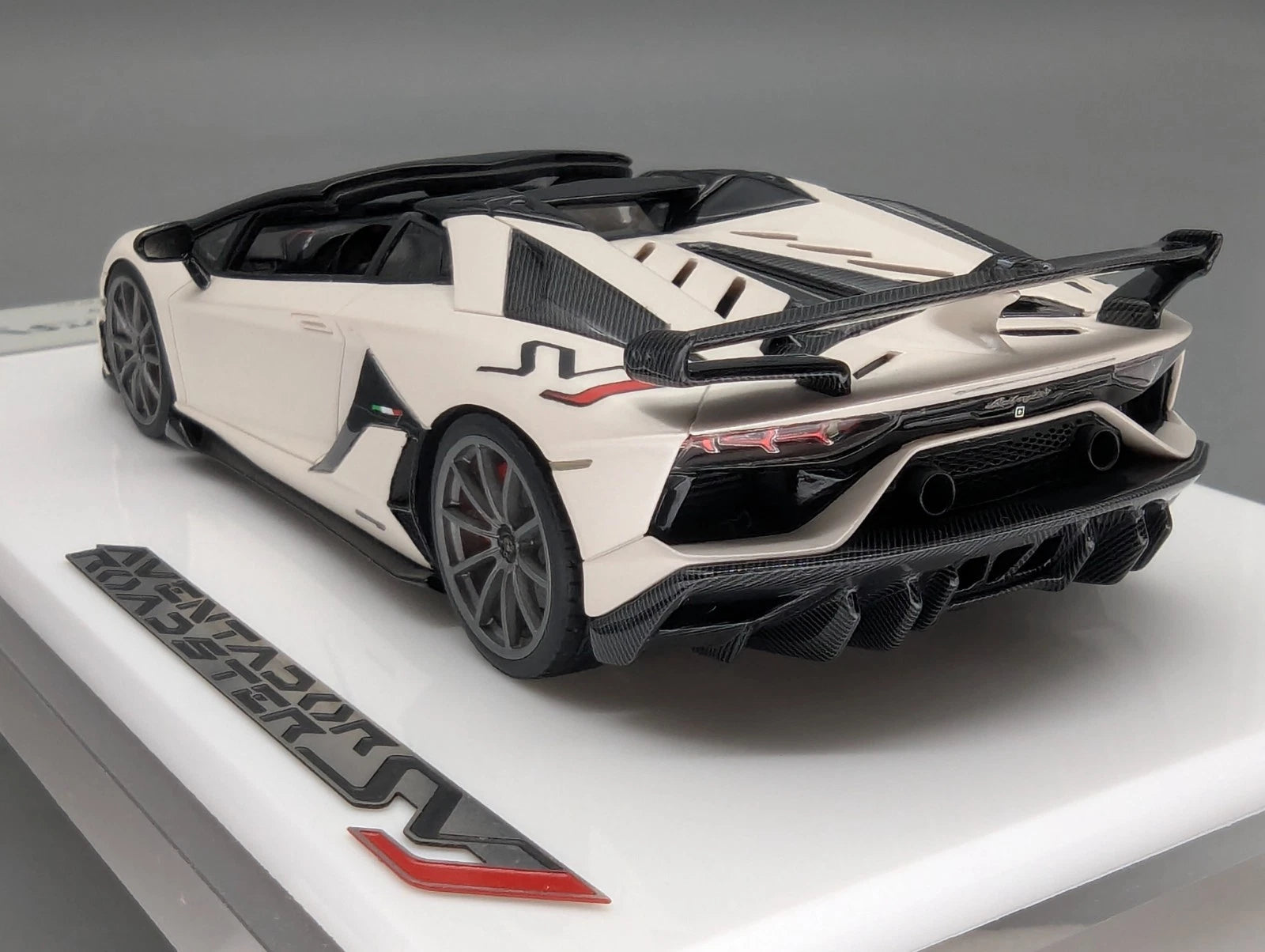 Eidolon Make Up 1:43 Lamborghini Aventador SVJ Roadster 2019 Limited 49/80 OVP