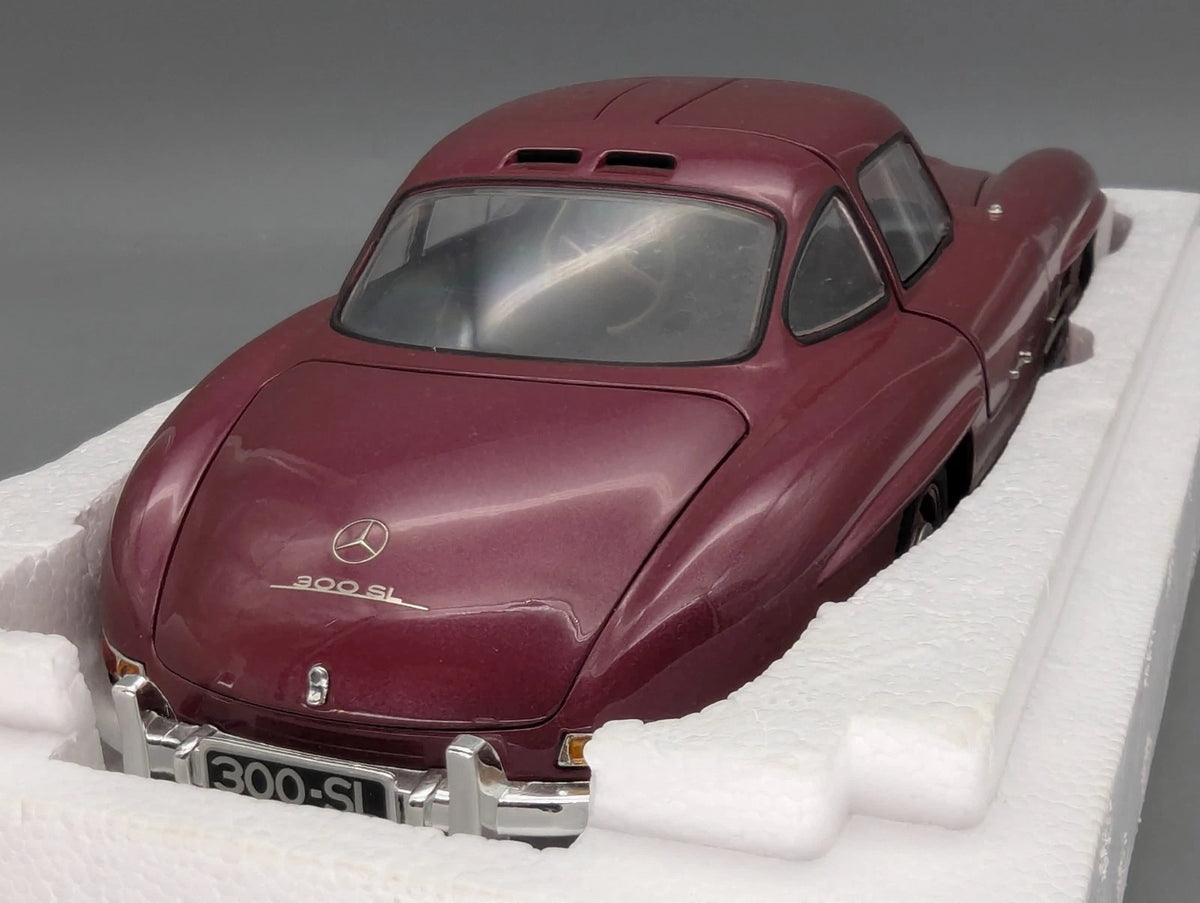 Modellautos 1:18 Minichamps Mercedes Benz 300 SL 1954 W198 Gullwing mit OVP