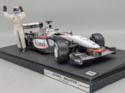 Modellautos 1:18 Hot Wheels Racing McLaren Mercedes 2003 GP #6  Raikkonen OVP