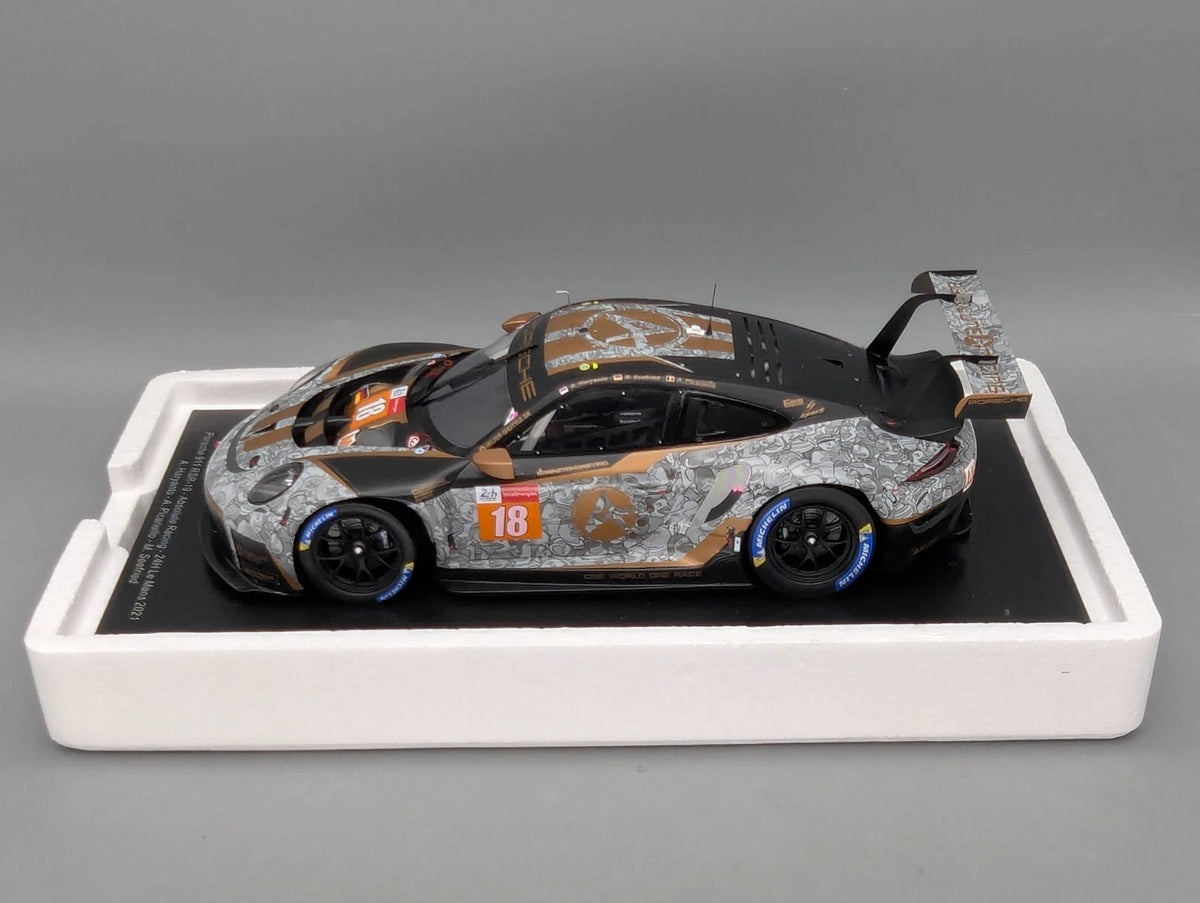 Modellautos 1:18 Spark 18S701 Porsche 911 RSR-19 24h Le Mans 2021 #18 OVP