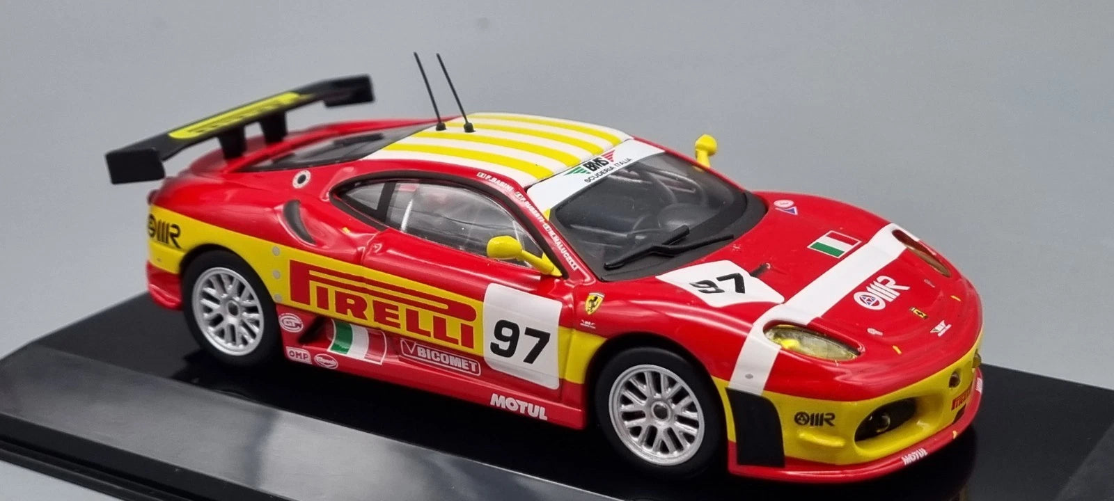Modellautos 1:43 Bburago Racing Ferrari F430 GTC 24h Le Mans 2008 #97 OVP