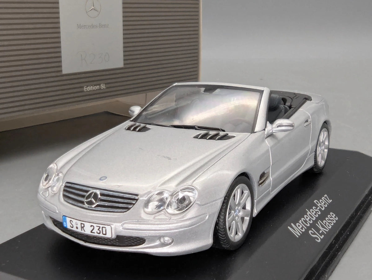 Modellautos 1:43 Minichamps Mercedes Benz SL Klasse Silber Metallic Dealer OVP