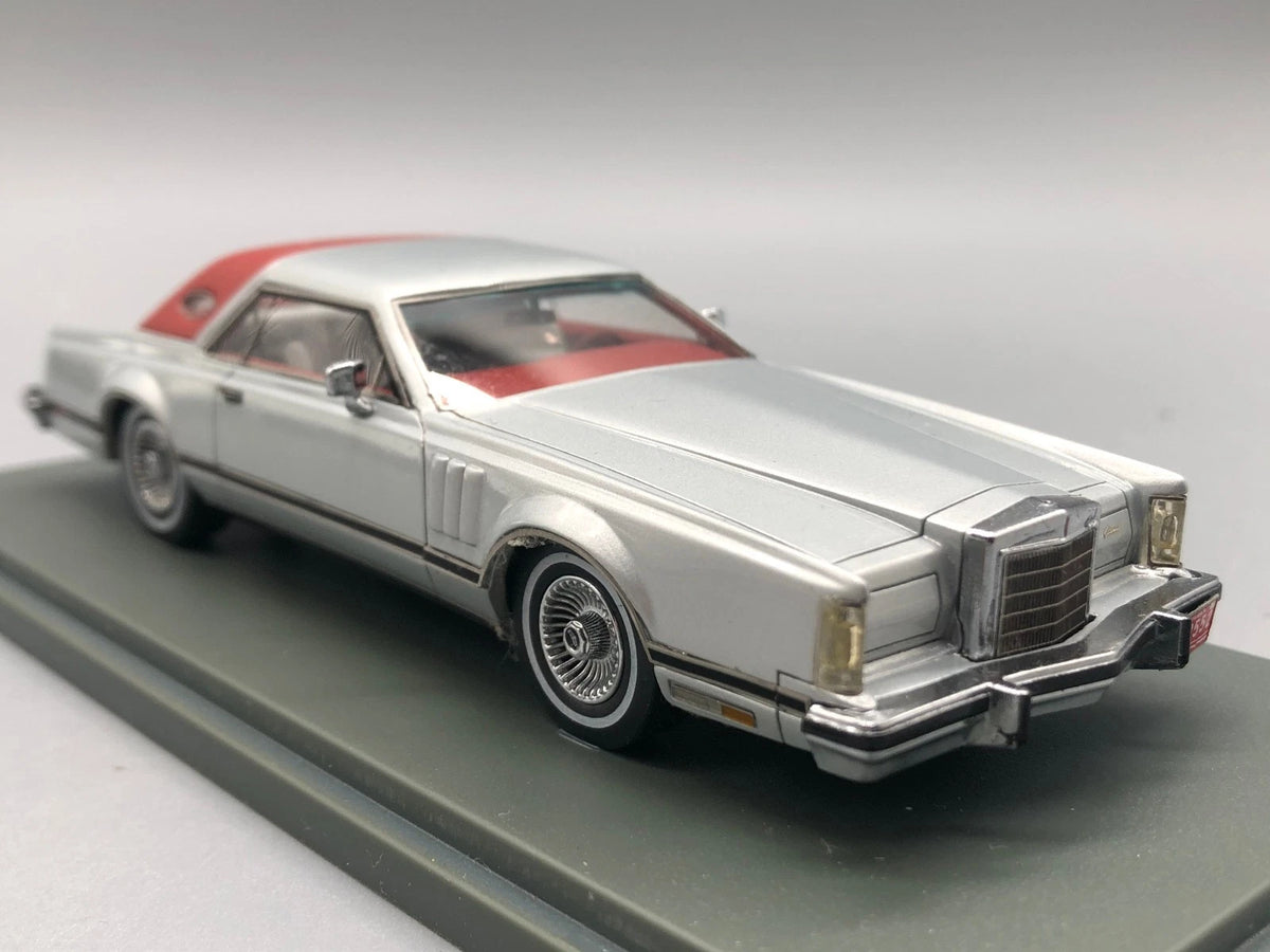 Modellautos 1:43 Neo Scale Models Lincoln Continentale Mark V mit OVP