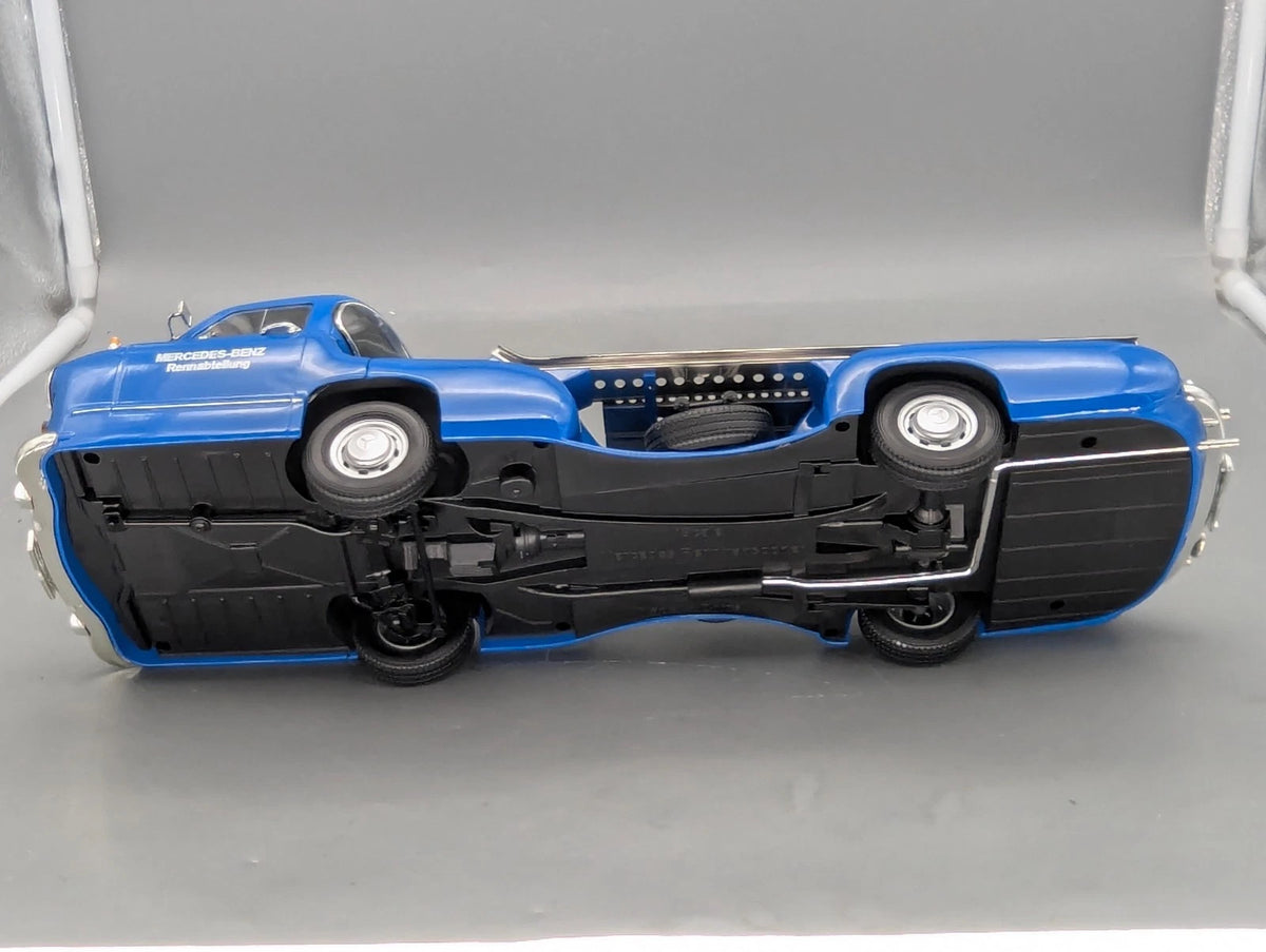 Modellautos 1:18 Werk83 iScale Mercedes Renntransporter Das blaue Wunder mit OVP