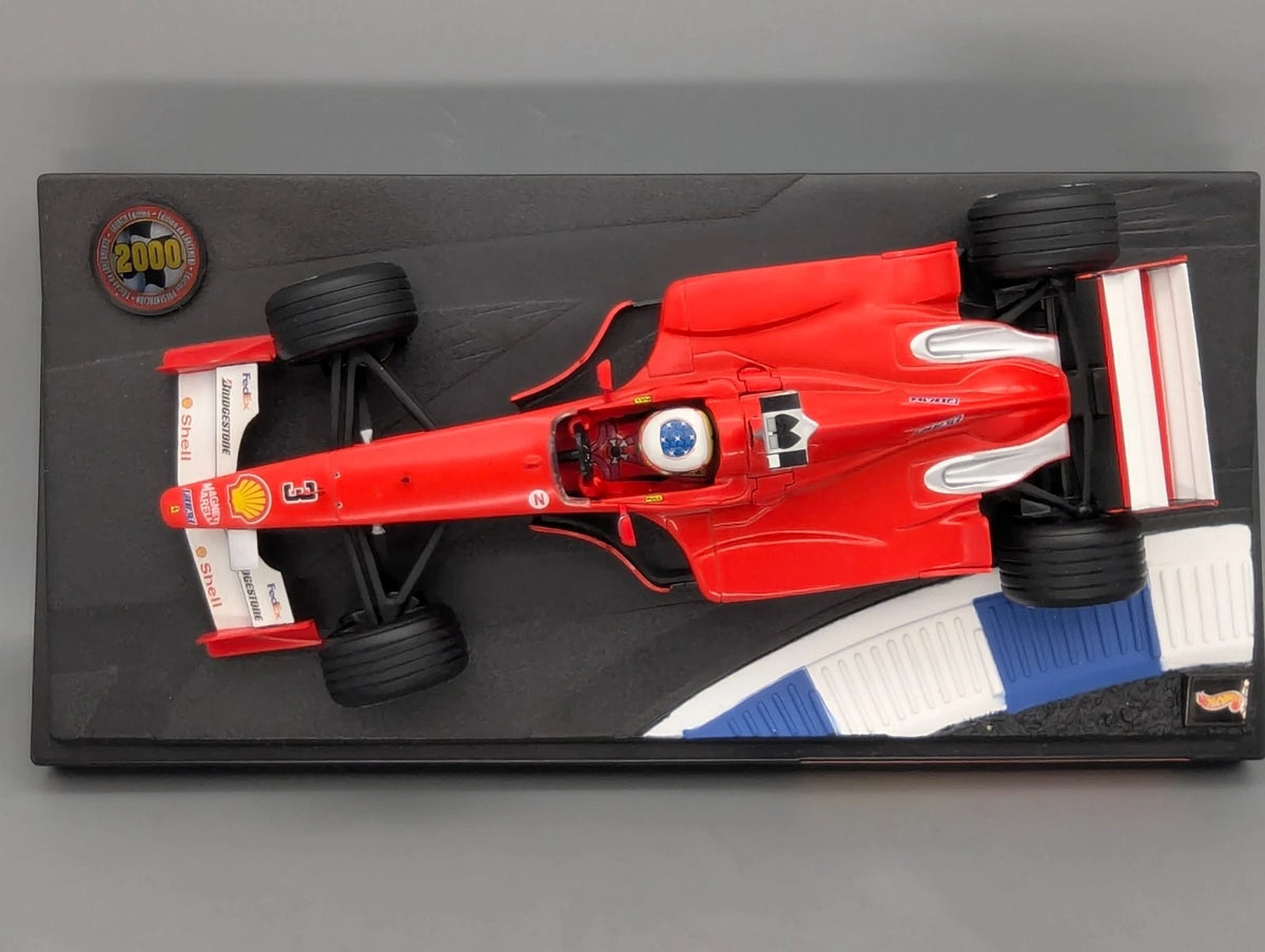 Modellautos 1:18 Hot Wheels Racing 26697 Ferrari F1-2000 #3 M Schumacher OVP