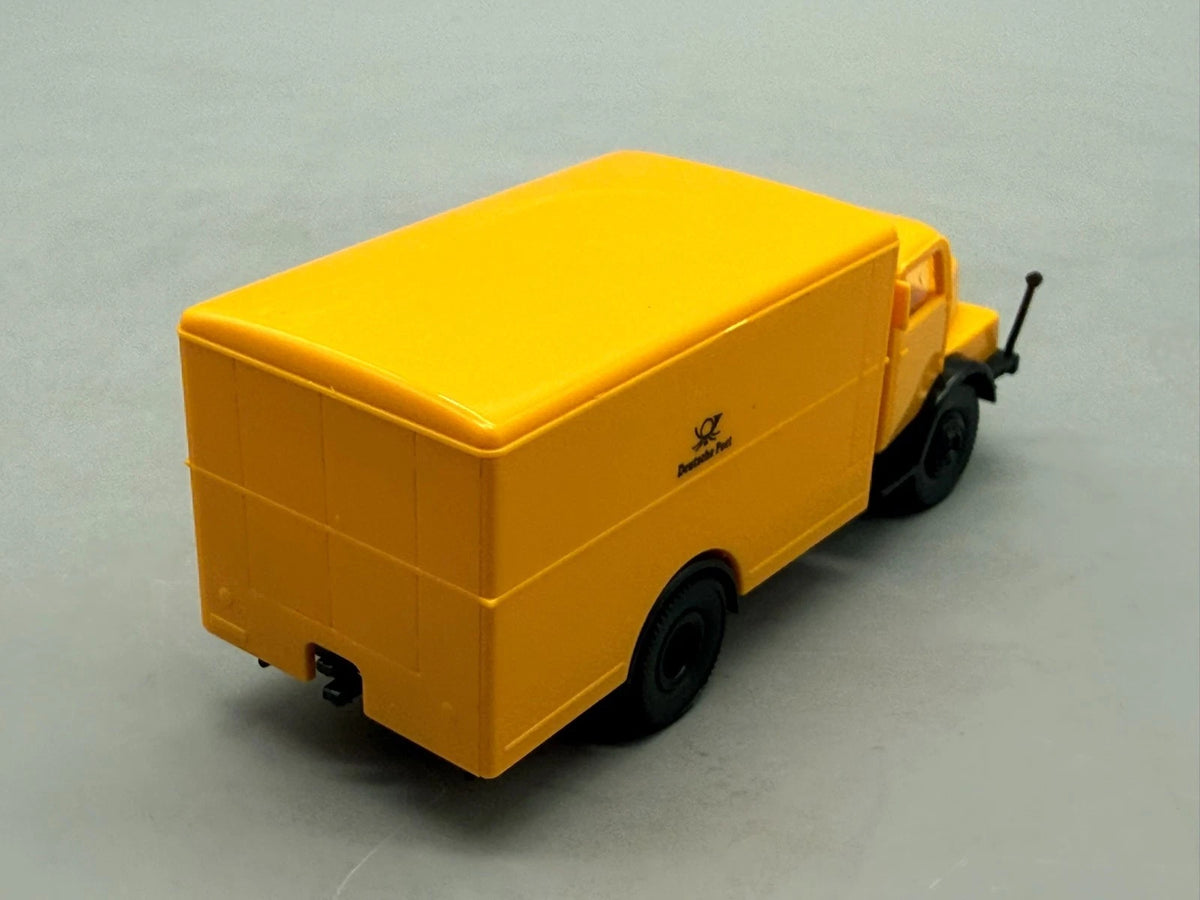Modellautos H0 1:87 Brekina IFA S 4000-1 Lastwagen und Wartburg 311 mit OVP
