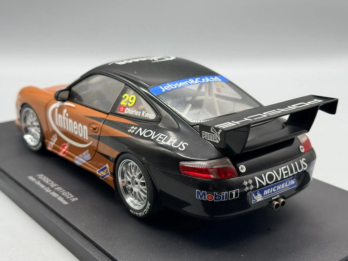 Modellautos 1:18 Autoart Porsche 911 GT3 R Asian Carrera Cup 2003 Winner mit OVP