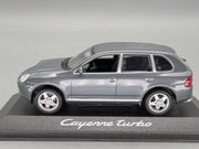 Modellautos 1:43 Minichamps Porsche Cayenne Turbo Grau Metallic WAP Dealer OVP